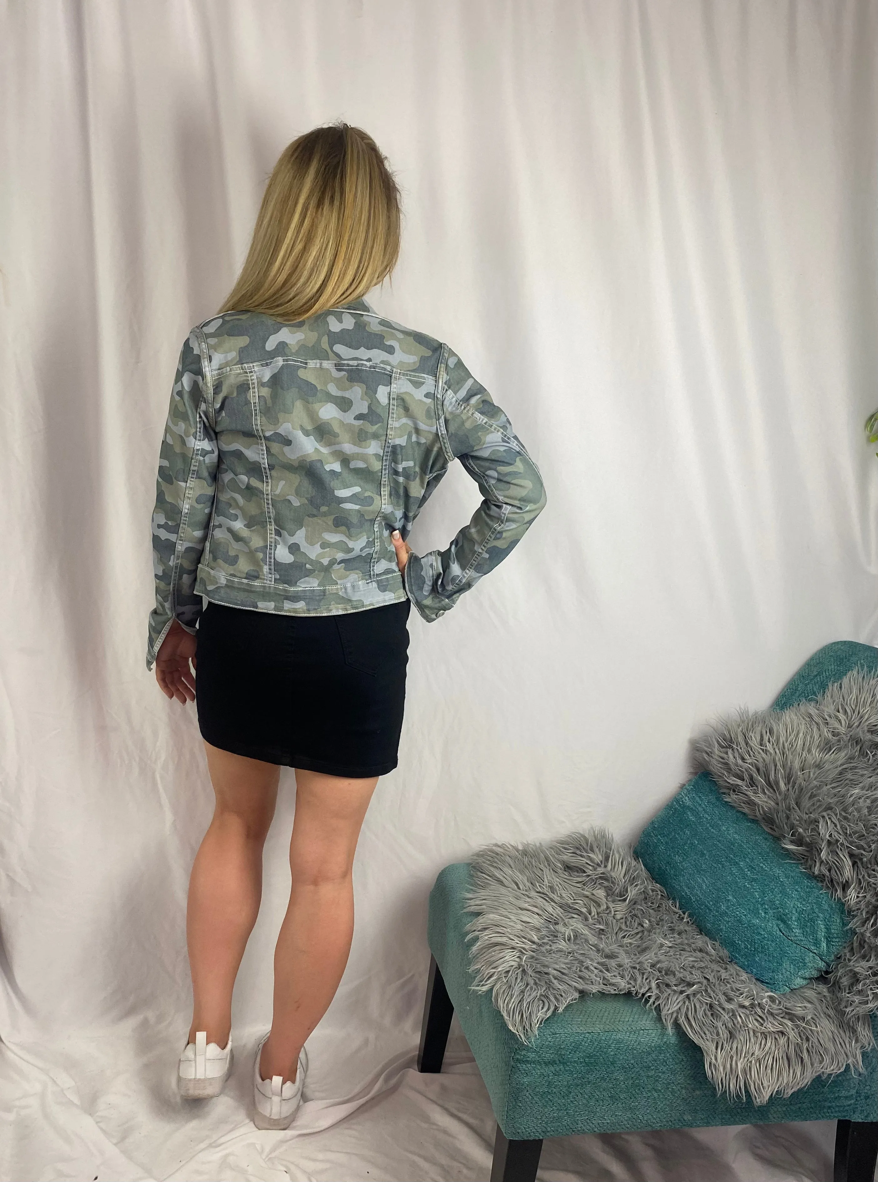 💙 REVERSIBLE Jackets - Camo/Light Blue & Floral Dark Garden/Dark Denim