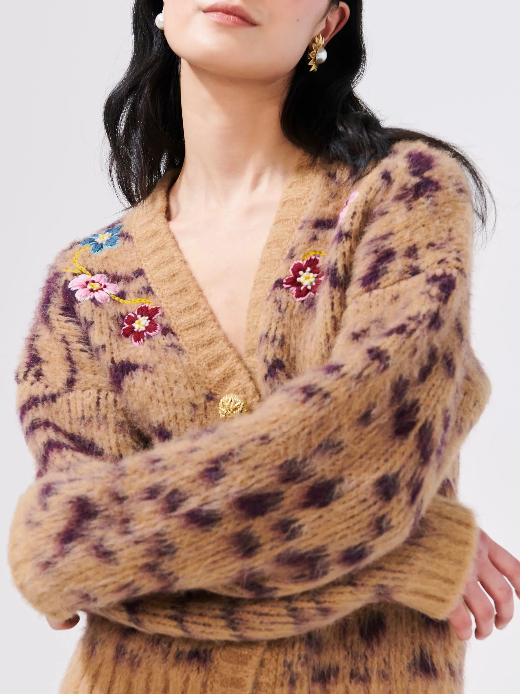 Big Meow Brushed Alpaca Embroidered Cardigan