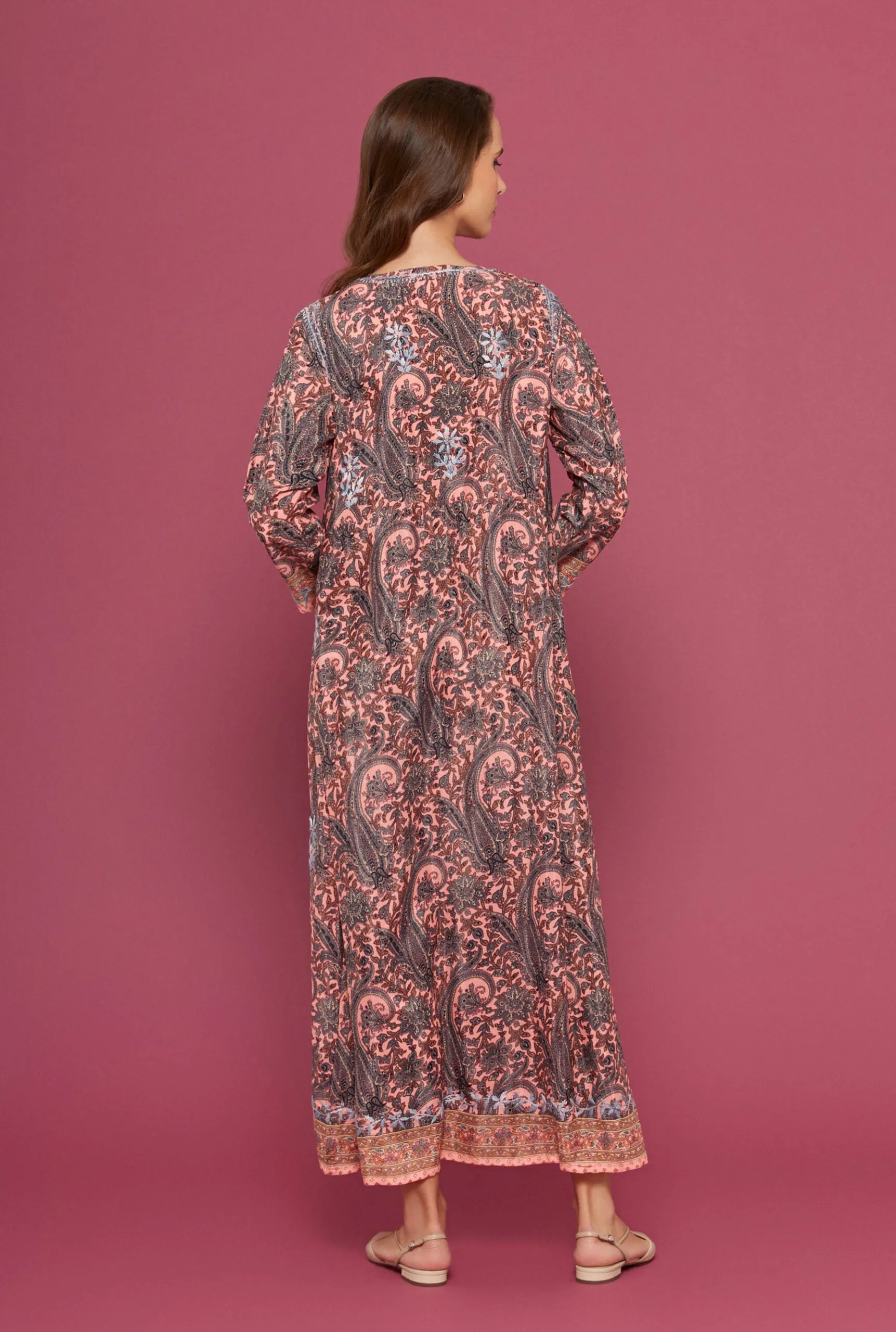 Embroidered Chikankari Jamarar Peach Kaftan