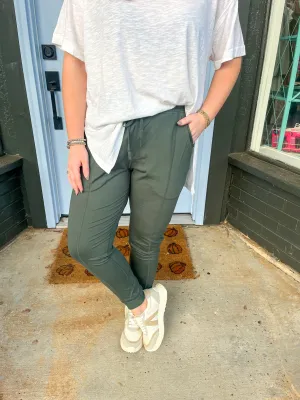Haley Slim Fit Joggers in Deep Forrest