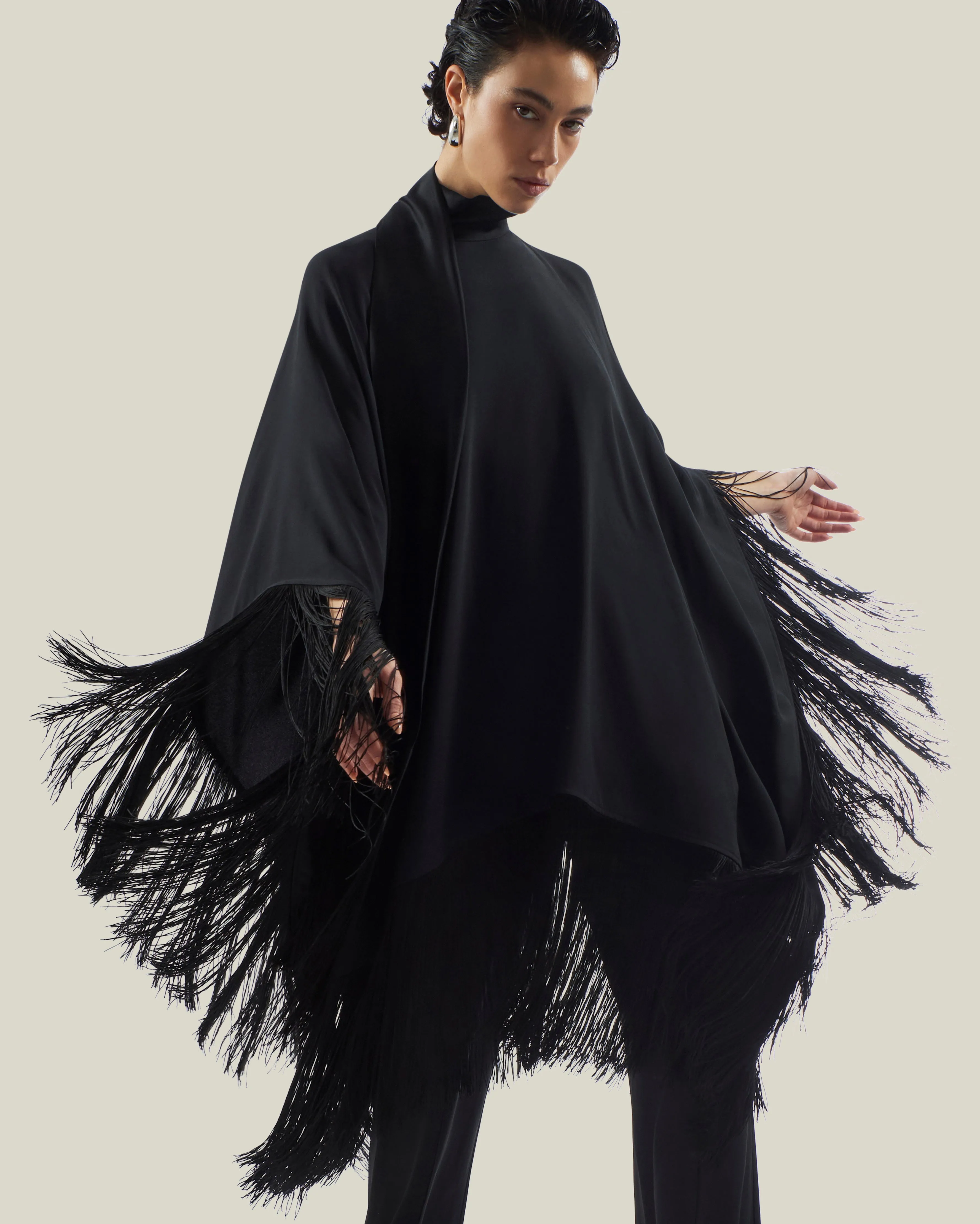 Piccolo Mrs Ross Kaftan in Black