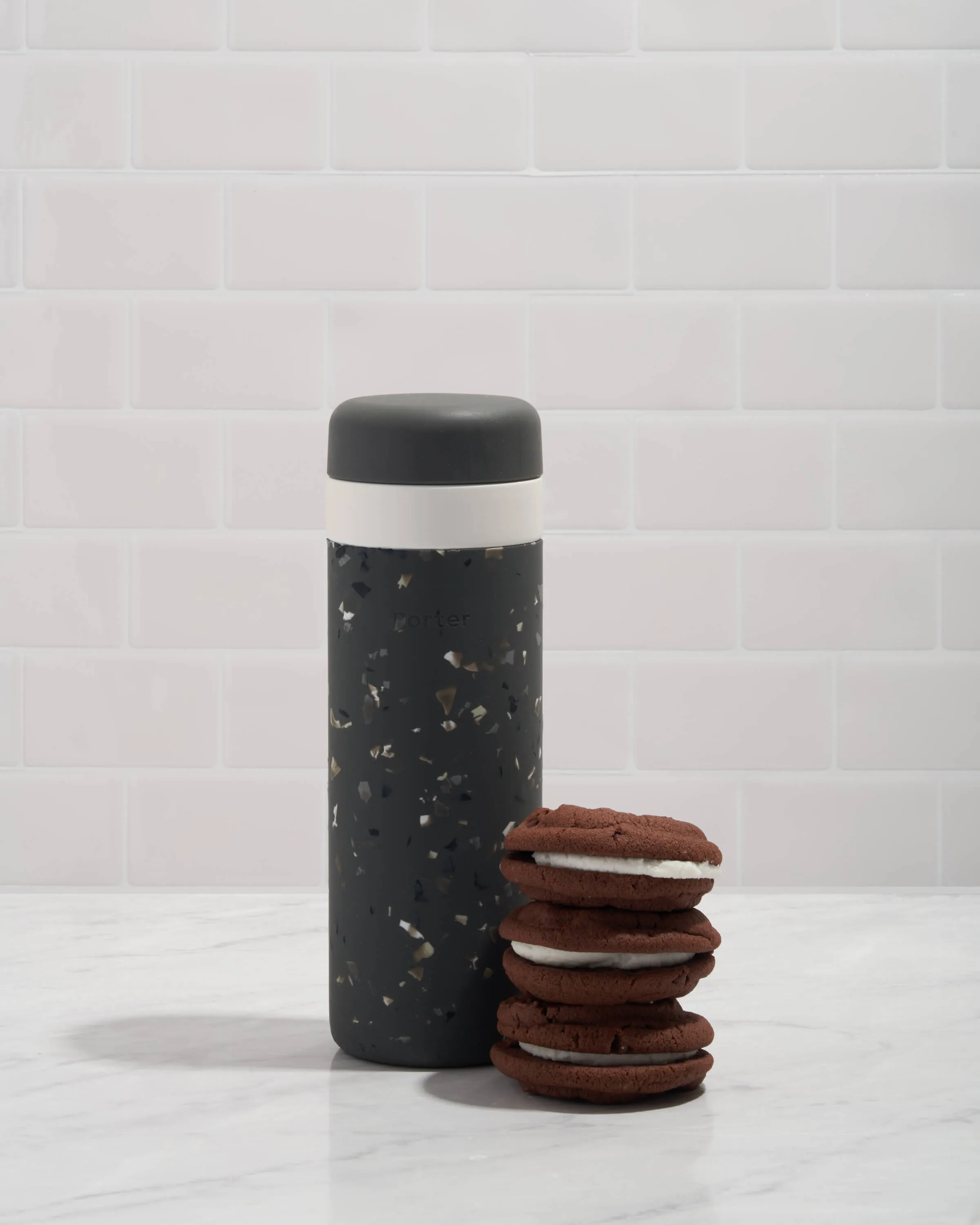 Porter Insulated Bottle 20oz - Terrazzo Charcoal