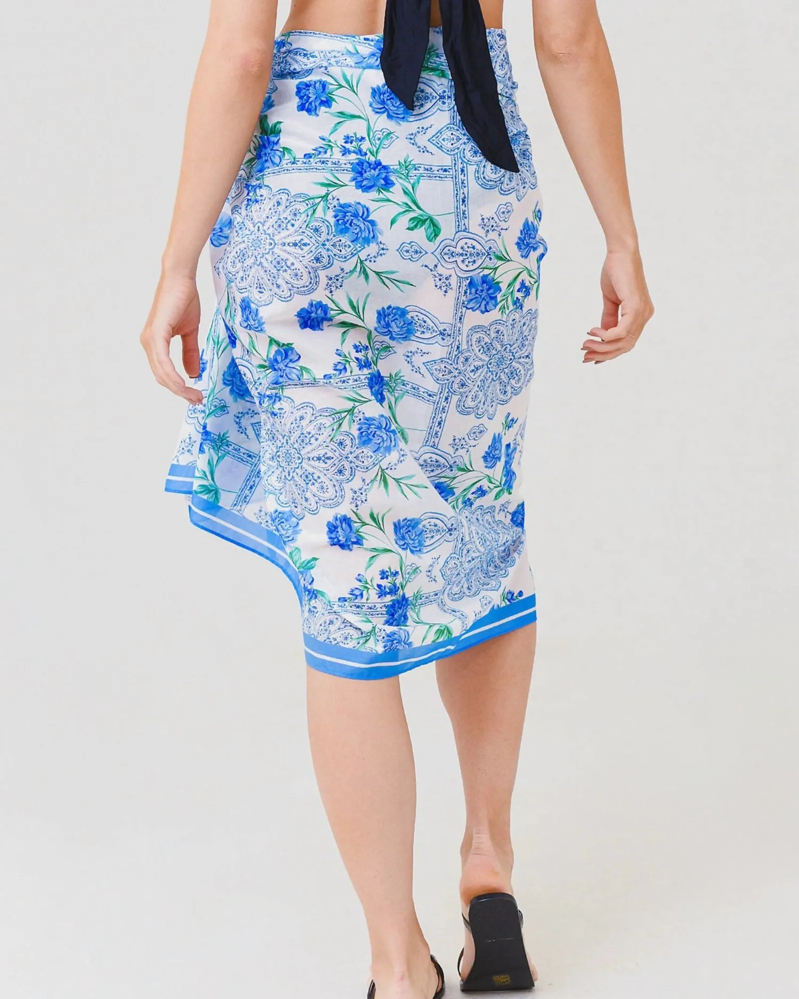 Printed Sarong In Floral Medallion | Floral Medallion