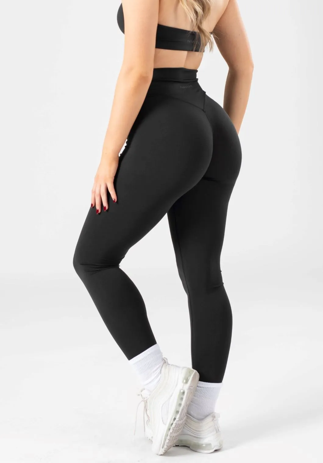 Reluna Crossover Sculptseam™ Legging Black